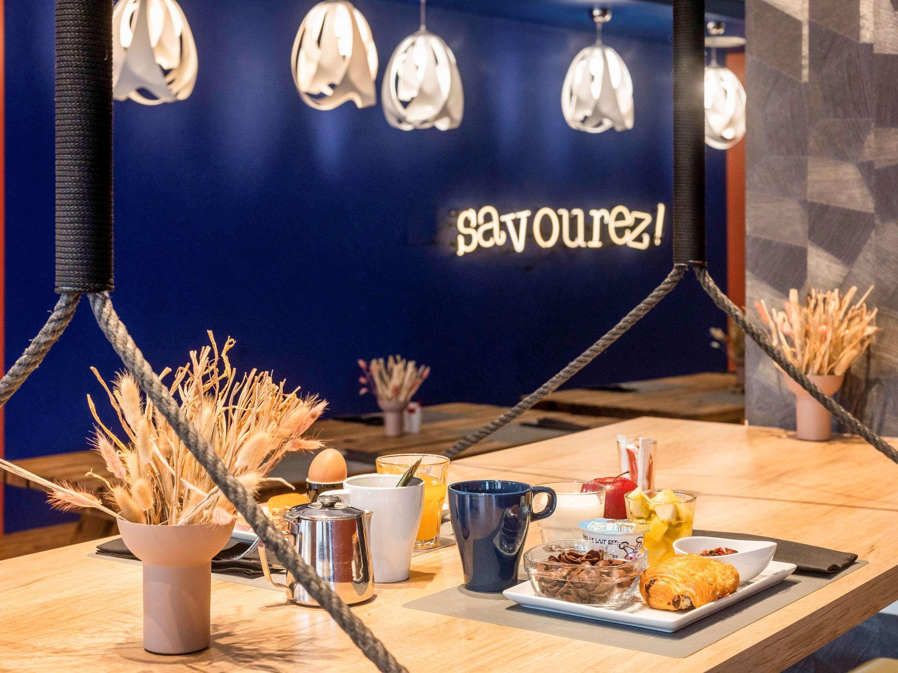 Ibis Styles Albi Centre Le Theatro Hotel Ngoại thất bức ảnh