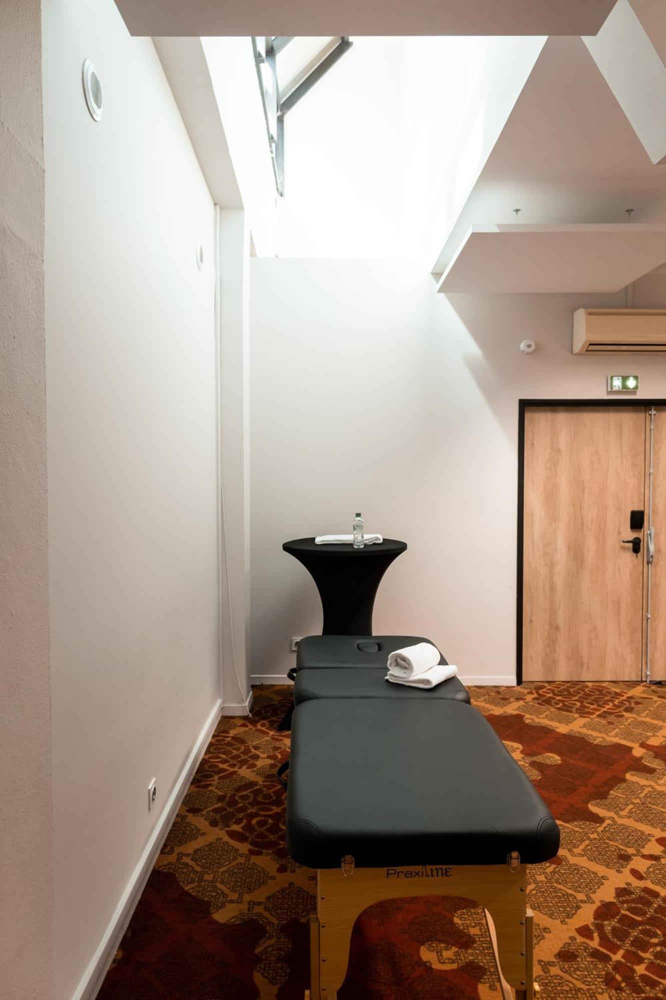 Ibis Styles Albi Centre Le Theatro Hotel Ngoại thất bức ảnh