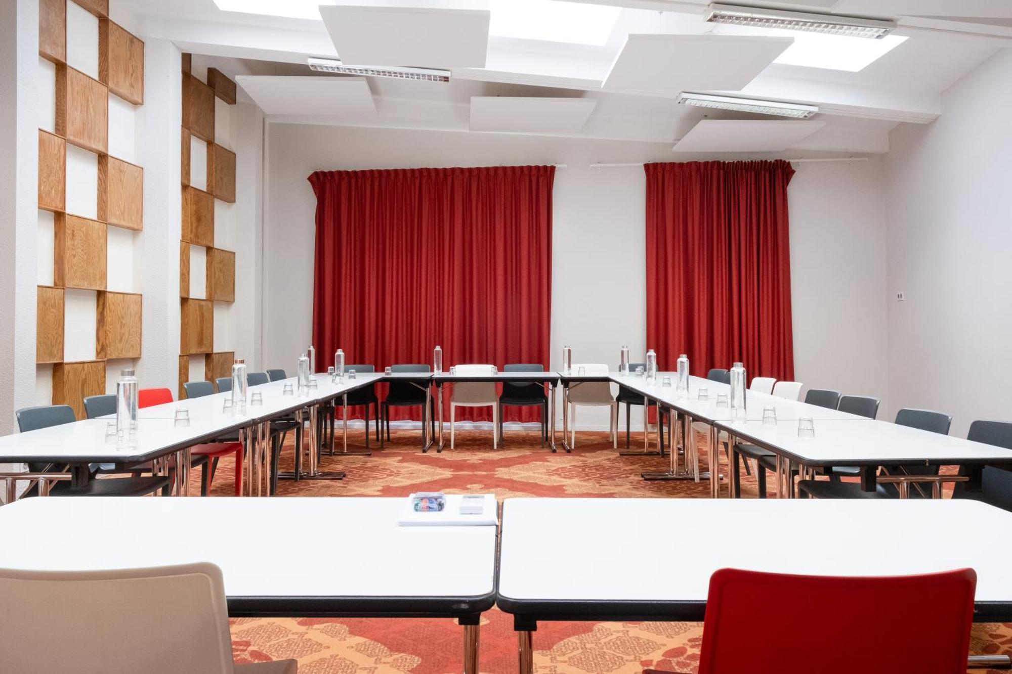 Ibis Styles Albi Centre Le Theatro Hotel Ngoại thất bức ảnh