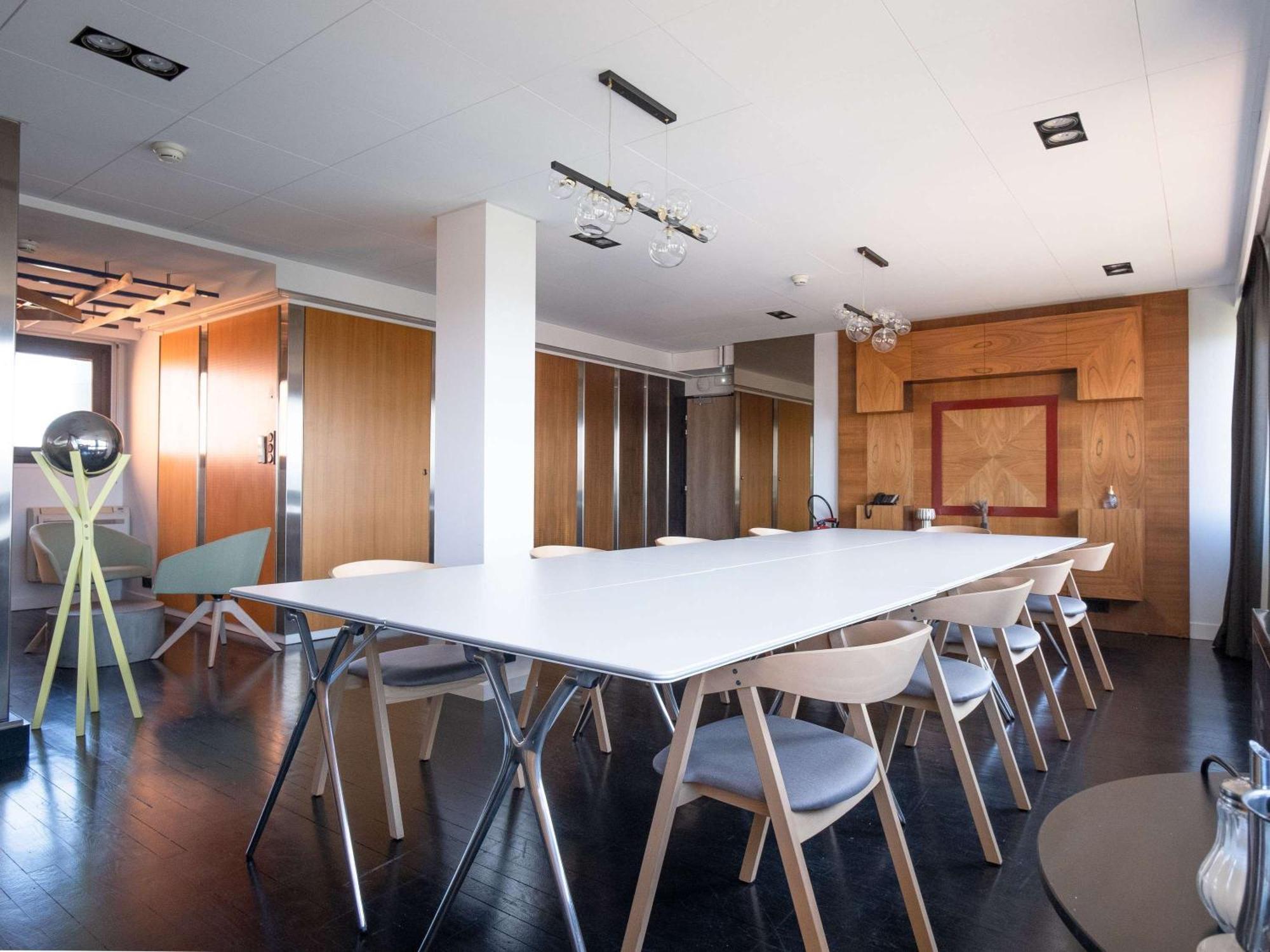 Ibis Styles Albi Centre Le Theatro Hotel Ngoại thất bức ảnh