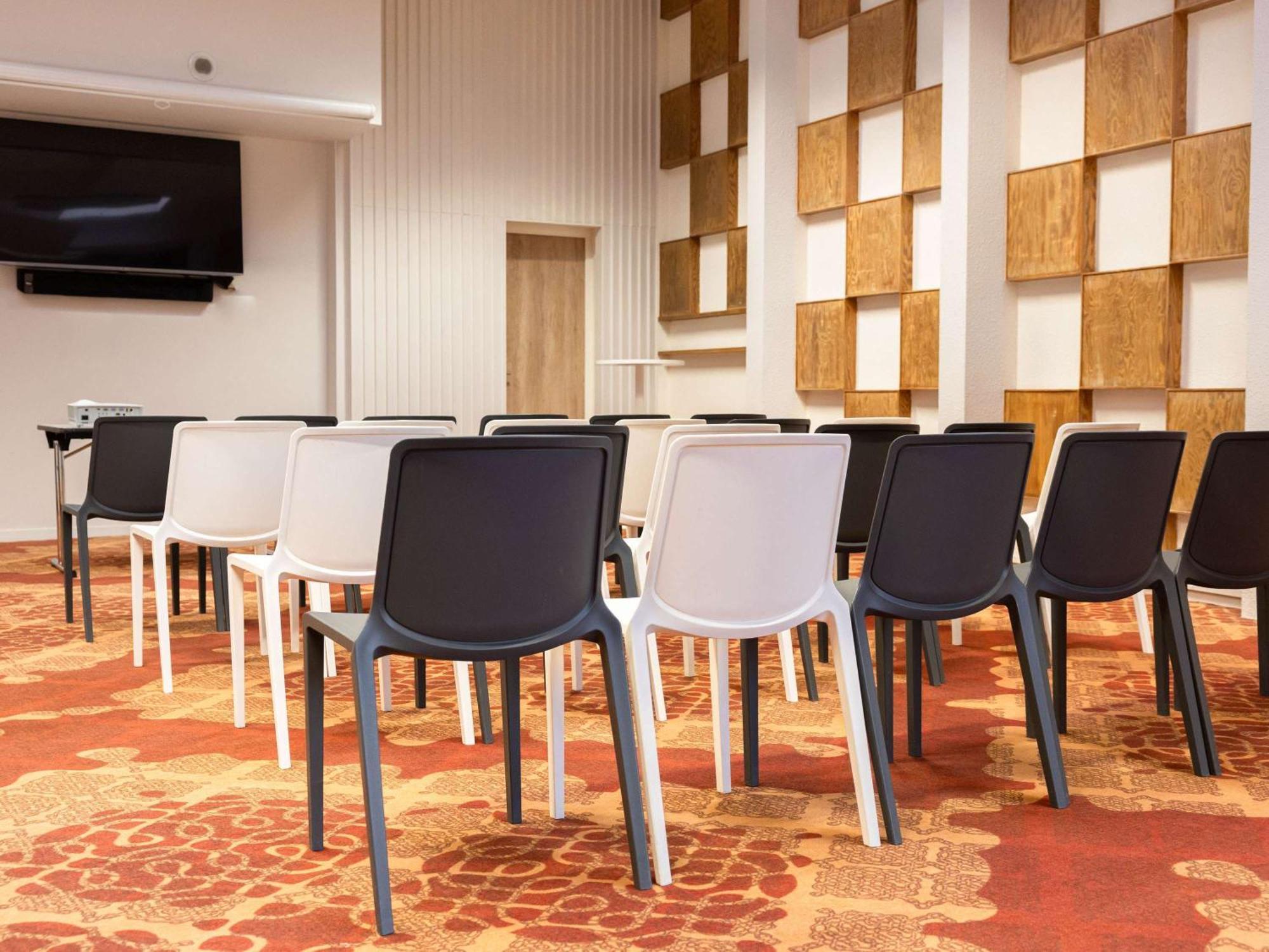 Ibis Styles Albi Centre Le Theatro Hotel Ngoại thất bức ảnh